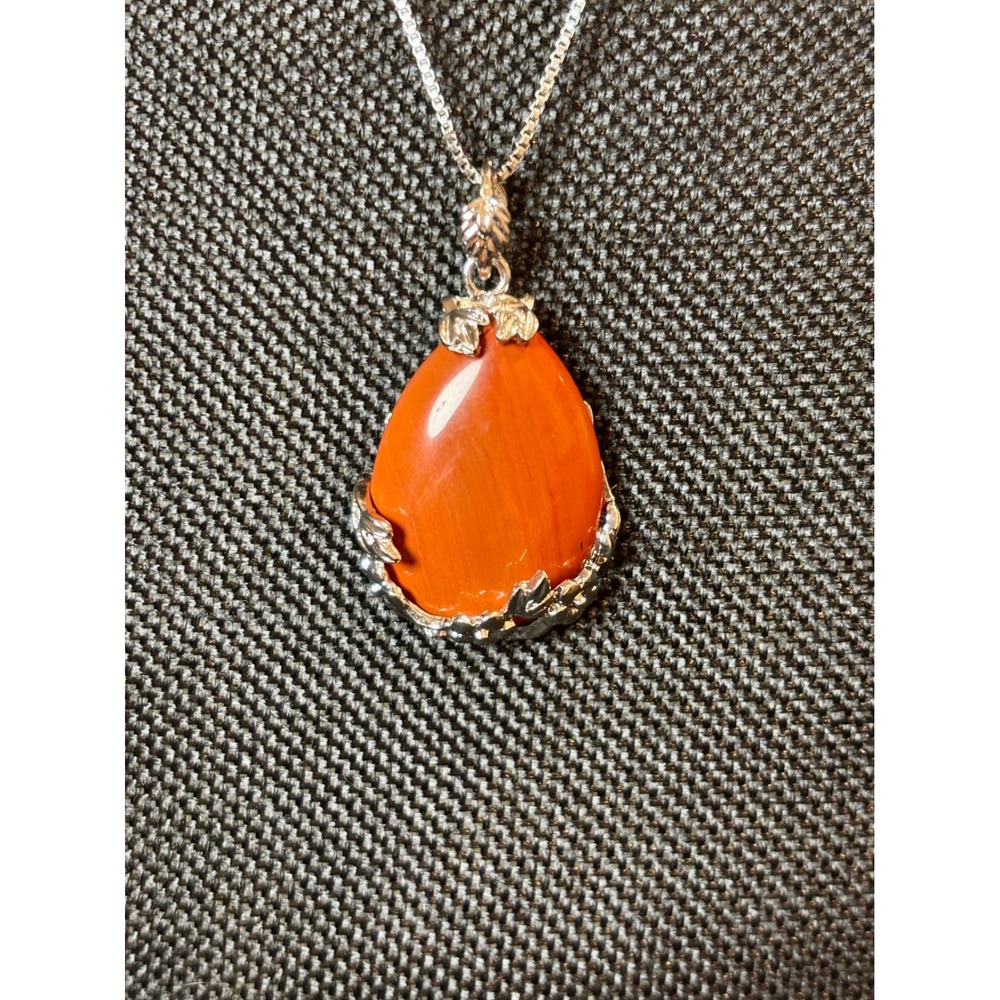 Red Jasper Teardrop Pendant Necklace Silver Tone Floral Rose Cage Box Chain